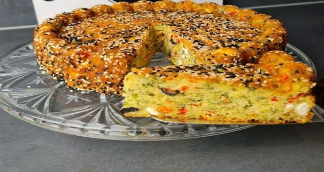 Peynirli Zeytinli Tuzlu Kek Hazırlanışı