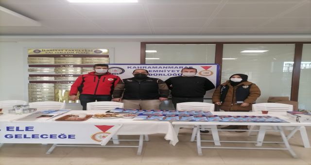 Kahramanmaraş İl Emniyet Müdürlüğü Dini İstismar Eden Terör Örgütleri Hakkında KSÜ Öğrencilerini Bilgilendiriyor