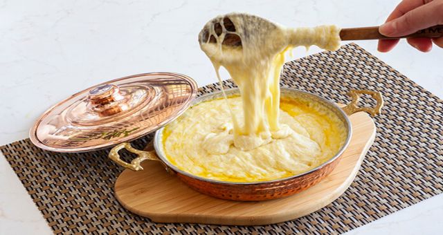 Kuymak Hazırlanışı