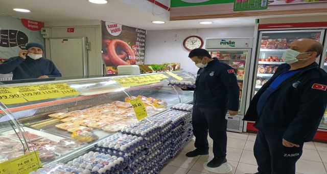 Onikişubat Belediyesi zabıta ekiplerinden KDV indirimi denetimi