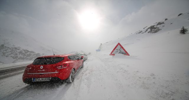 Antalya Konya Kara Yolu Kar Nedeniyle Tır Geçişlerine Kapatıldı
