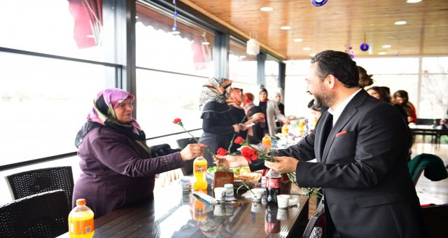 Başkan Gürbüz, “Kadınların üretimdeki gücü çok önemli