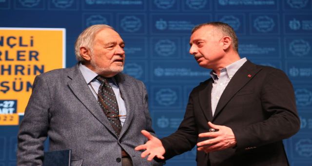 İlber Ortaylı: Şehirleri Düzenlemenin Vakti Geldi