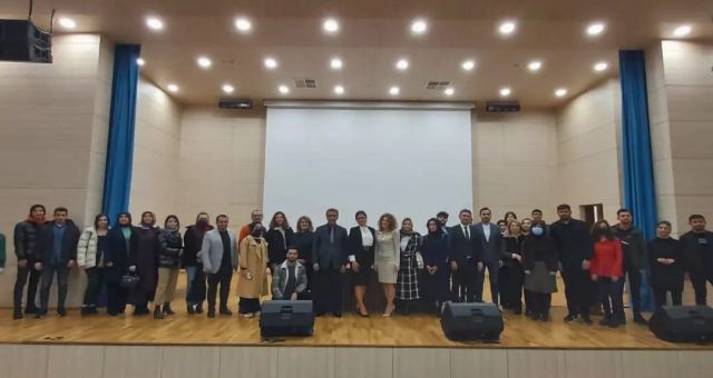 Kadının Toplumdaki Yeri ve Önemi Anlatıldı