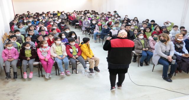 Okullarda Gıda Güvenliği Eğitimleri Devam Ediyor