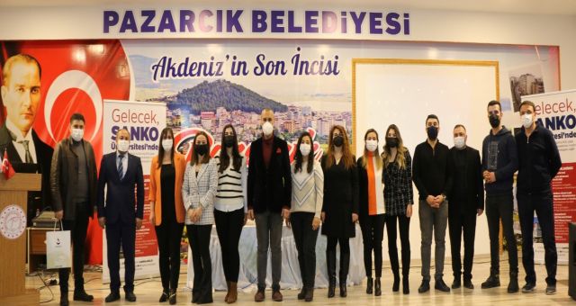 Sanko Akademisyenleri Pazarcık’ta Aday Öğrencilerle Buluştu
