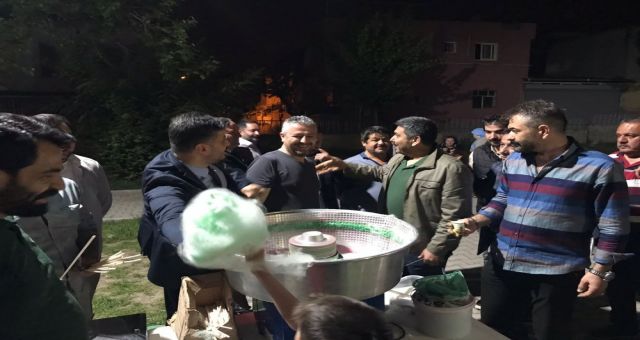 Adem Mağralı'dan Çocuklara sürpriz