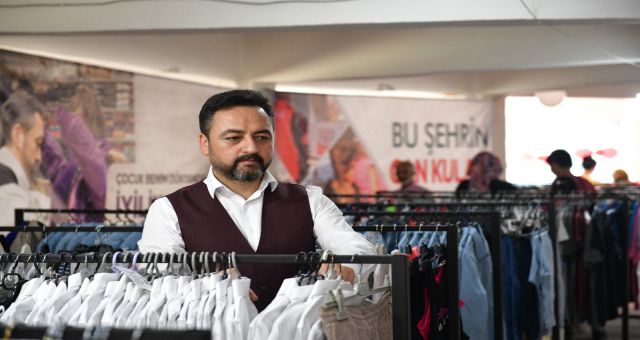 Bu Mağazada Para Değil Sevgi Geçiyor