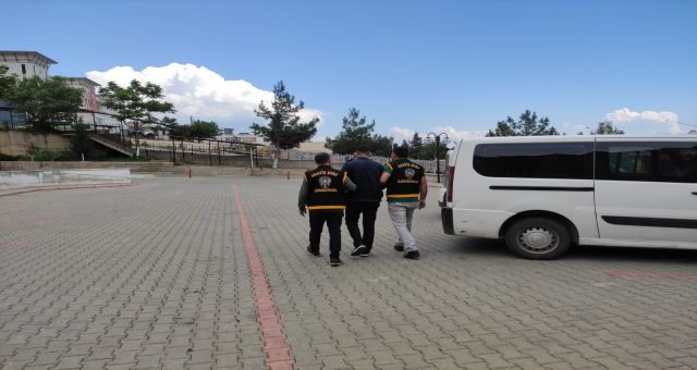 Kahramanmaraş'ta Aranan Azılı Suçlu Yakalandı
