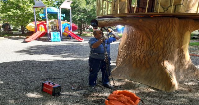 Park ve Mesire Alanlarında Bakım Onarım Çalışması