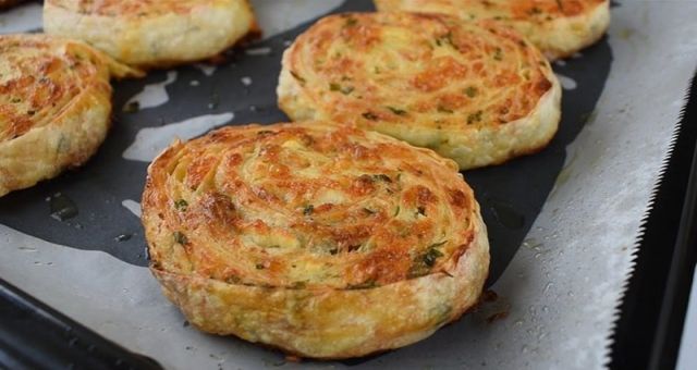 Sodalı Dilim Börek Hazırlanışı