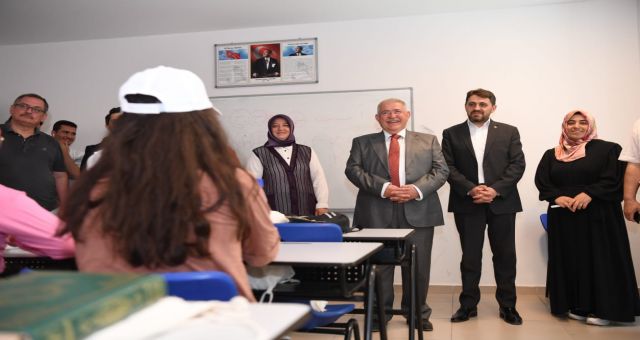 Başkan Mahçiçek; Eğitim yatırımlarımız ve sosyal yardımlarda tasarrufa gitmeyeceğiz
