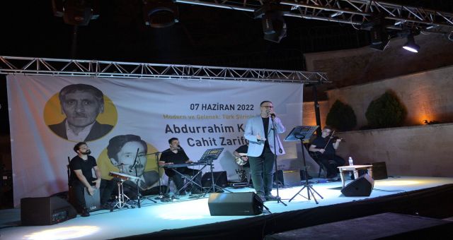 Şiir ve Edebiyatın Başkenti’nde Karakoç ve Zarifoğlu Anıldı