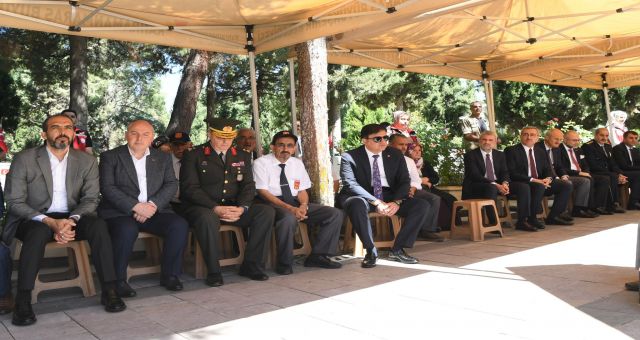 15 Temmuz Demokrasi ve Milli Birlik Günü’nde Şehitlik Ziyaret Edildi