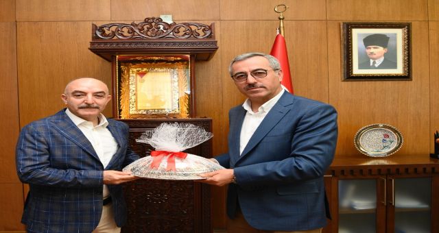 Başkan Güngör, Cumhurbaşkanı Başdanışmanlarını Makamında Ağırladı