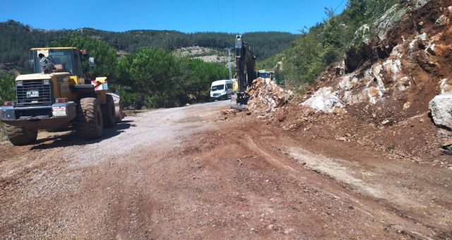 Andırın’da Ulaşım Konforu ve Güvenliği Büyükşehir’le Sağlanıyor