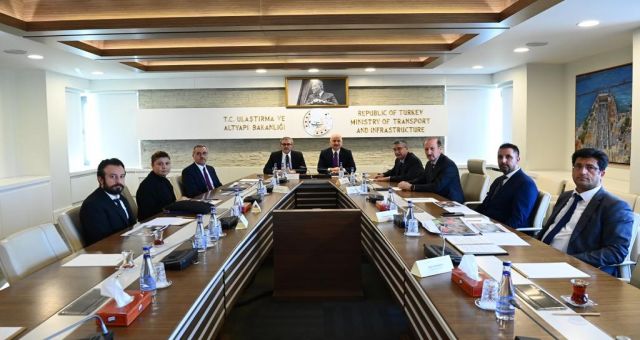 Bakan Karaismailoğlu İle Kuzey Çevre Yolu’ndaki Süreçler Görüşüldü