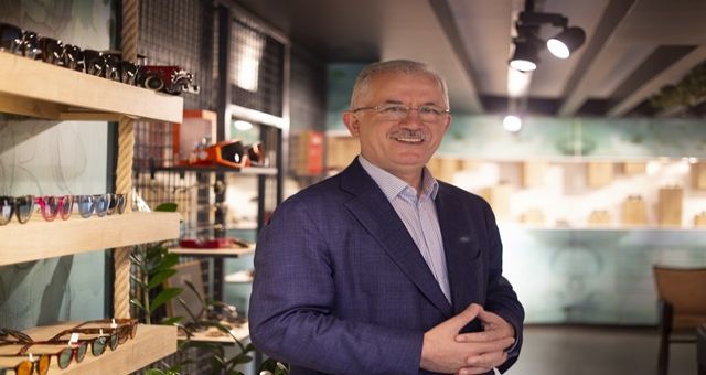Satılan Her 5 Gözlükten Biri Denetimsiz