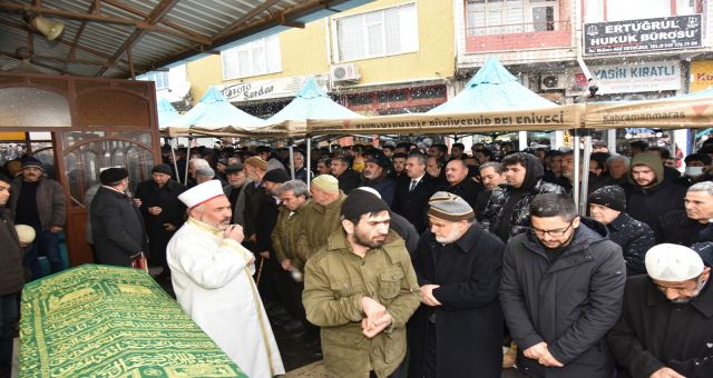 Başkan Güngör Göksun’da Esnaf ve Vatandaşlarla Bir Araya Geldi