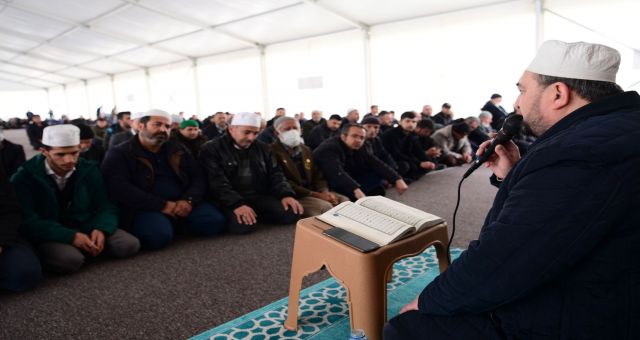 Depremde Hayatını Kaybedenler Dualarla Yâd Edildi