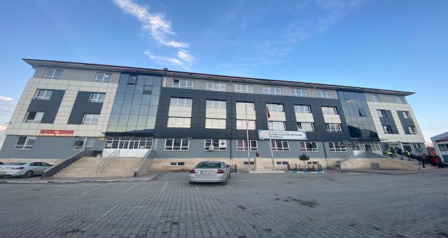 Elbistan Belediyesi, AEL İlkokulu’na taşındı