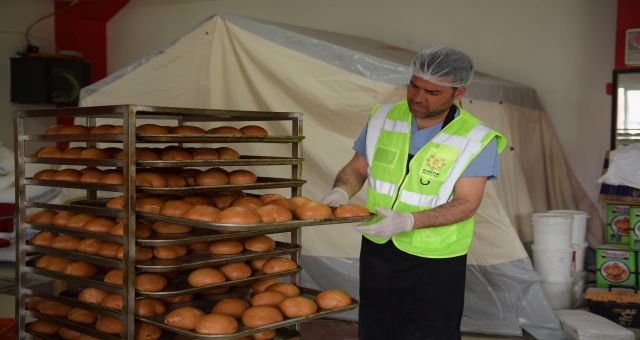 Halk Ekmek Fabrikası’ndan depremzedelere günlük 15 bin ekmek
