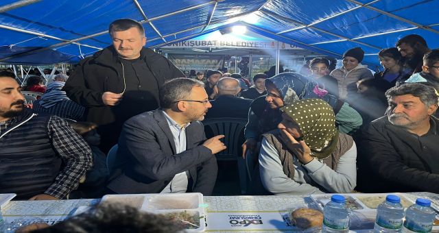 Bakan Kasapoğlu, EXPO 2023 alanındaki konteyner kentte iftar programına katıldı