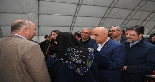 Başkan Güngör, Bakan Kirişci ile İftar Sofralarına Misafir Oldu