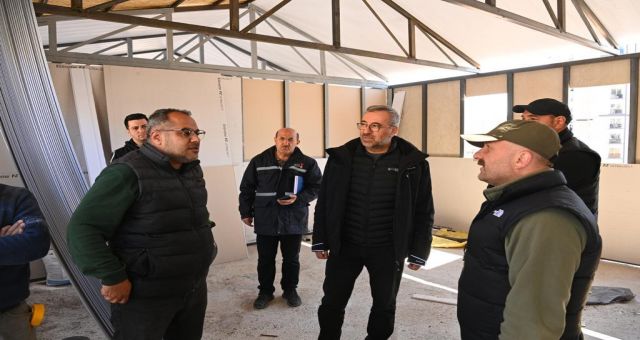 Büyükşehir’den Esnafa Prefabrik Çarşı