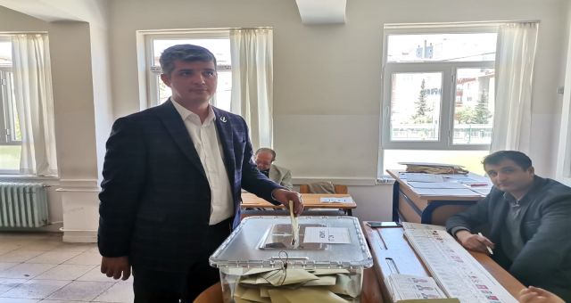 Muhammed Aydoğar oyunu kullandı