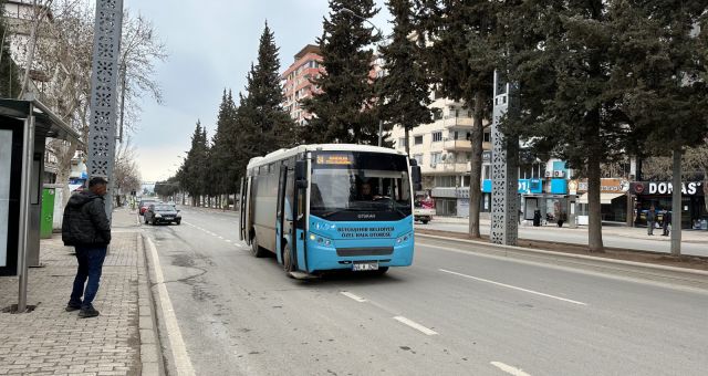Başkan Güngör; “Toplu Taşıma Ücretlerini Minimum Seviyede Tutmak İçin Esnafa Desteğimiz Devam Edecek”