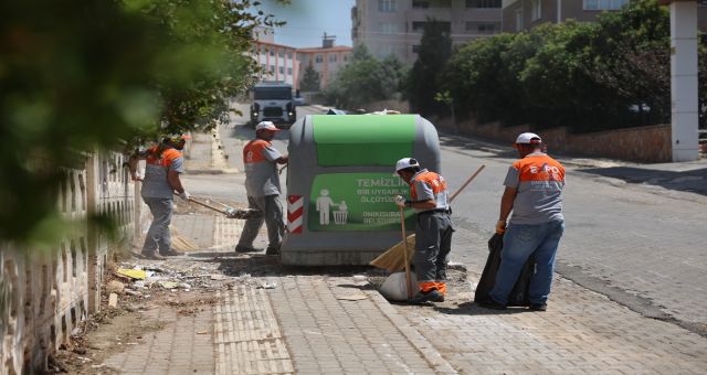 Onikişubat Belediyesi’nden her noktada hummalı temizlik çalışması
