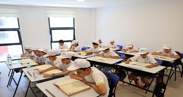 Onikişubat Belediyesi’nin yaz kursları açıldı