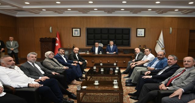 Bakan Bolat’tan Büyükşehir’e Ziyaret