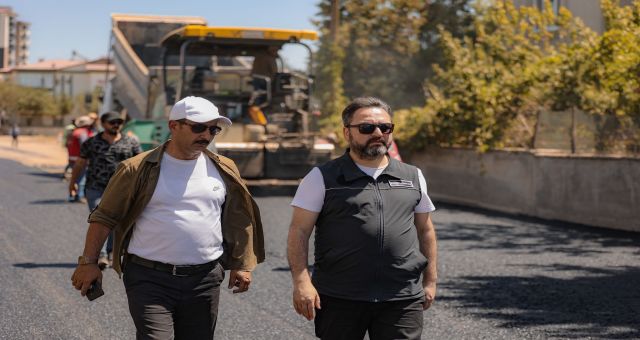 Elbistan'da Yollar Yeniden Asfaltlanıyor