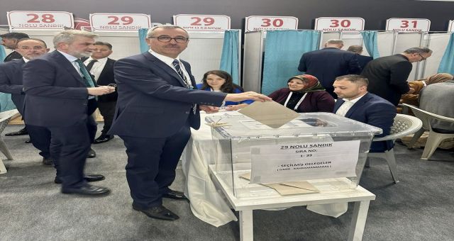 Başkan Güngör, AK Parti 4. Olağanüstü Büyük Kongresi’ne Katıldı