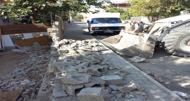 Büyükşehir, Mahalleleri İnşaat Atıklarından Temizliyor