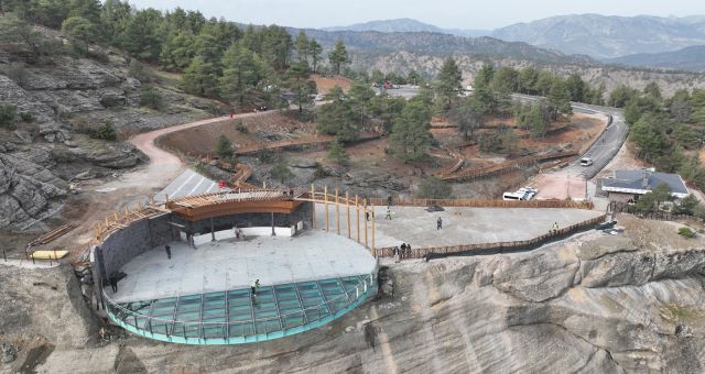 Başkan Güngör, Ali Kayası’nda Mühendis ve Mimarlarla Buluştu