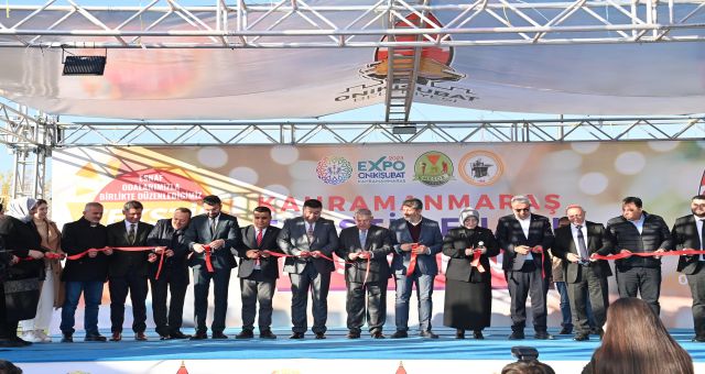 EXPO 2023’de kapılarını açan Kahramanmaraş Tekstil Fuarı, ziyaretçilerini bekliyor