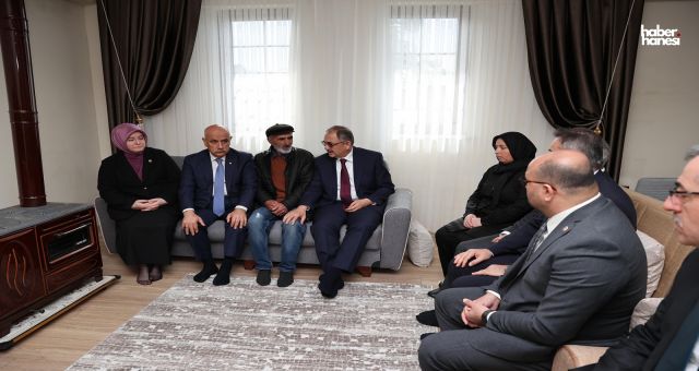 Bakan Özhaseki Kahramanmaraş'ta Pençe Kilit Şehidinin Ailesini Ziyaret Etti!