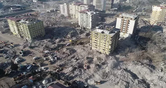 Kahramanmaraş Ebrar Sitesi'nde Kaybedilen Canların Acısı Hâlâ Taze!