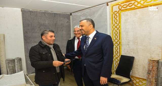 Onikişubat Belediye Başkan Adayı Toptaş, Azerbaycan Bulvarı’nda Esnaflarla Buluştu