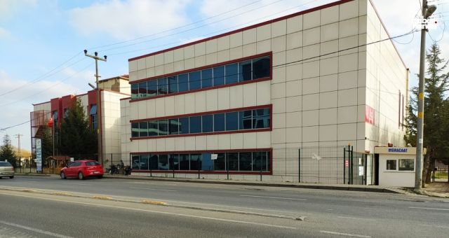 Yaşlı Bakım Merkezinde Şiddet: 72 Yaşındaki Adam Yoğun Bakımda!