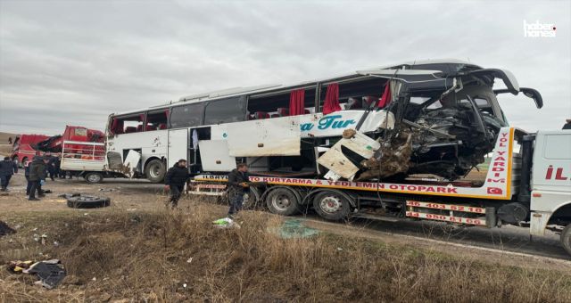 Yozgat-Kayseri Yolunda Otobüs Kazası: 1 Ölü, 3 Ağır, 18 Yaralı!