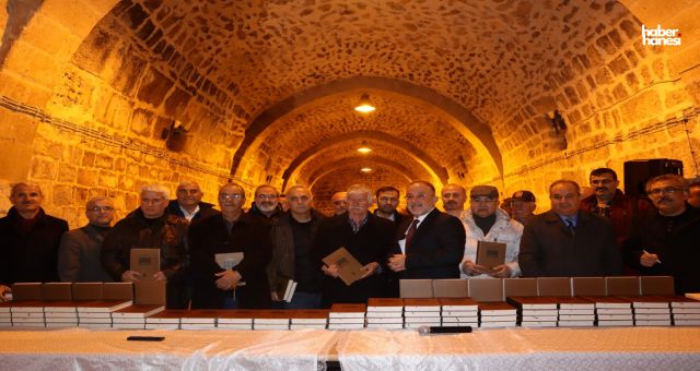 Afşinli Şairler ve Ozanlar Antolojisi” Eshab-ı Kehf Külliyesi’nde düzenlenen programla tanıtıldı.