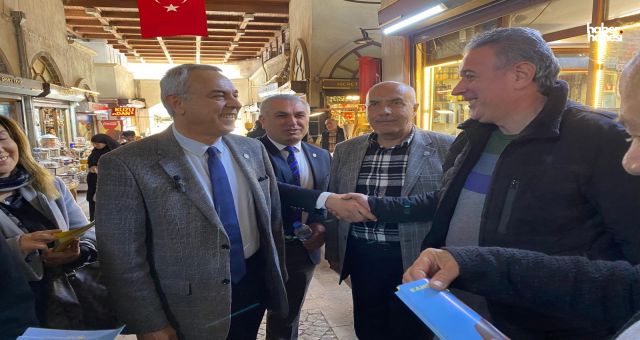 Başkan Adayı Mesut Dedeoğlu: 'Esnafımız çok perişan. Kimin umrunda'