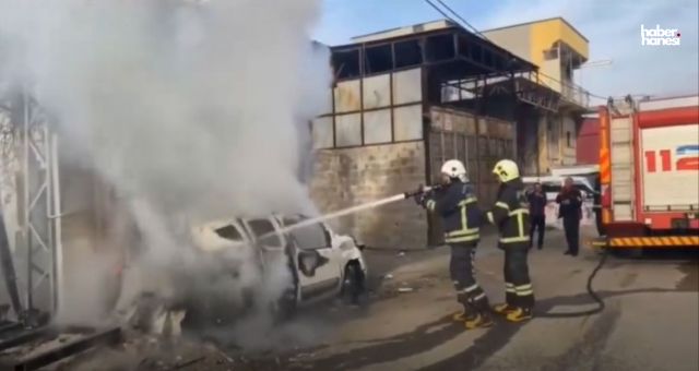 Kahramanmaraş Yeni Sanayi Sitesi'nde Otomobil Alevlere Teslim Oldu