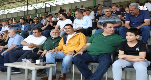 Başkan Umut Yılmaz, Şehitkamil Belediyespor ve Gazişehir Spor Maçını Coşkuyla İzledi
