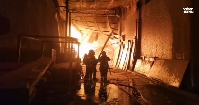 Kahramanmaraş'ta Ahşap Fabrikası Alevlere Teslim Oldu!