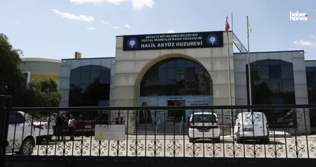 Antalya'da Huzurevinde Dehşet: Yaşlı Adam Husumetlilerini Öldürdü!